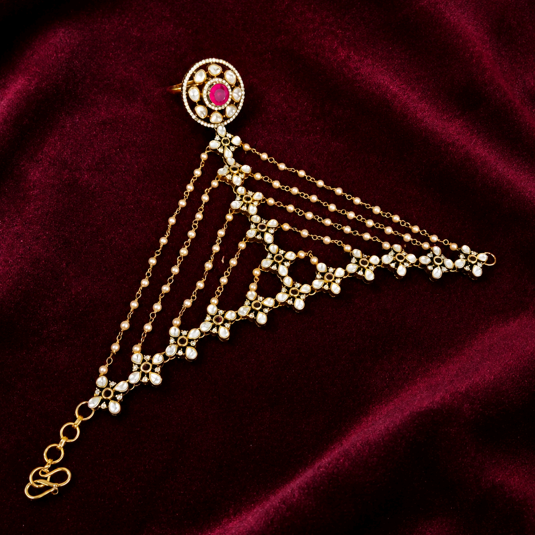 Moissanite Hathphool